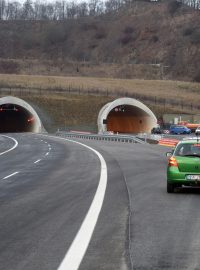 Tunely Prackovice na dálnici D8