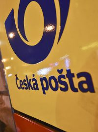 Česká pošta, pošťák, poštovní přepážka