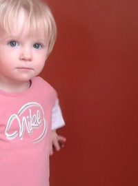 Dvouletá Klárka hledala minulý rok prostřednictvím příspěvku na Facebooku vhodného dárce kostní dřeně