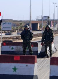 Kontrolní stanoviště syrské armády u Aleppa
