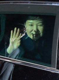 Pak Kun-hje opouští prezidentský palác