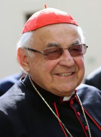 Kardinál Miloslav Vlk na archivním snímku z října 2015
