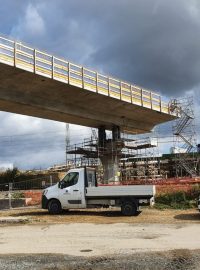 Unikátní konstrukce mostu, obchvat Havlíčkova Brodu