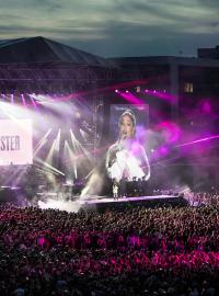 Benefiční koncert zorganizovala Ariana Grande.