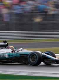 Lewis Hamilton při kvalifikaci