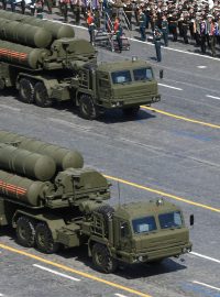 Ruský protiraketový systém S-400 na vojenské přehlídce v Moskvě (ilustrační foto)