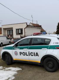 Slovenská policie před domem zavražděného Jána Kuciaka