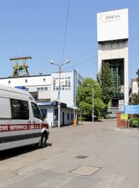 Záchranářské auto u uhelného dolu Zofiówka ve městě Jastrzembie-Zdrój