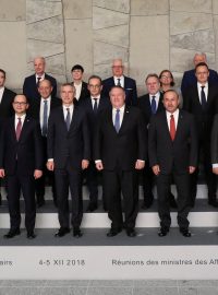 Ministři zahraničí členských zemí NATO