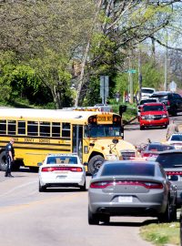 Na střední škole v Knoxville v Tennesse zasahovala policie kvůli střebě