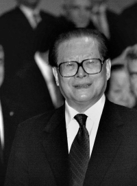 Bývalý čínský prezident Ťiang Ce-min zemřel ve věku 96 let