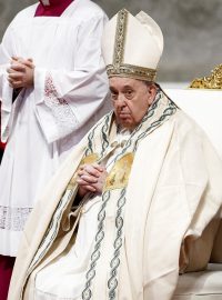 Papež František se při novoroční mši ve Svatopetrské bazilice
