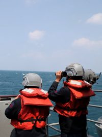 Tchajwanské námořní síly monitorují čínskou fregatu Ma&#039;anshan