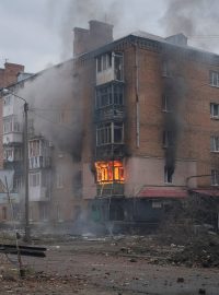 Ukrajinci podle ministerstva obrany mají stále pod kontrolou nevelké území na jihozápadě města