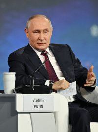 Vladimír Putin na ekonomickém fóru v Petrohradu