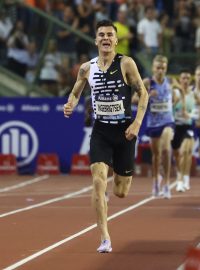 Norský běžec Jacob Ingebrigtsen překonal na mítinku Diamantové ligy v Bruselu světový rekord na 2000 metrů