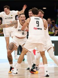 Němečtí basketbalisté slaví historicky první triumf ve finále mistrovství světa