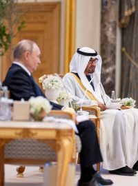 Vladimir Putin na jednání ve Spojených arabských emirátech