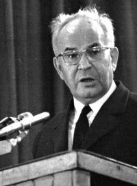 V roce 1969 se prvním tajemníkem ÚV KSČ stal Gustáv Husák.