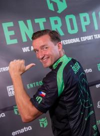 Vladimír Šmicer se stal součástí e-sportového týmu Entropiq