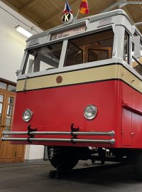 Nejstarší pražský trolejbus Praga TOT