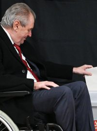 Současný prezident Miloš Zeman odvolil v druhém kole v Lánech