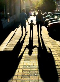 Rodina na procházce