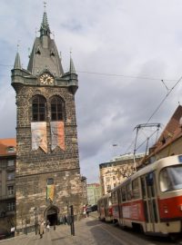 Pražské arcibiskupství nabízí za 75 milionů Kč památkově chráněnou Jindřišskou věž