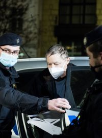 Soudce Zdeněk Sovák čelí obvinění z korupce a zneužití pravomoci úřední osoby
