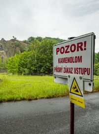 Lom na kopci Tlustec v Brništi na Českolipsku