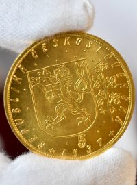 Raritní svatováclavský pětidukát z roku 1937, vydražený za 23 milionů korun