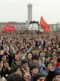 Protestující Číňané v dubnu 1989 na náměstí Nebeského klidu v Pekingu