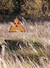 Radioaktivita, radiace, cedule v Černobylu