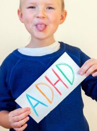 Příznaky ADHD, jako je impulzivita, roztržitost a potíže s plánováním času netrápí jen děti, ale i až 5 % dospělých