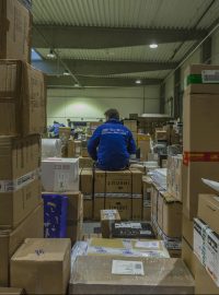 Sklad PPL, logistika, balíky, zásilky, ásilková služba (ilustrační foto)