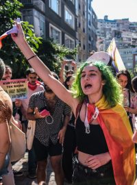 Průvod hrdosti LGBTQ lidí v Istanbulu v roce 2022