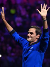 Legendární tenista Roger Federer po posledním zápase kariéry