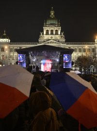 Koncert pro budoucnost na Václavském náměstí v Praze 17. listopadu 2022