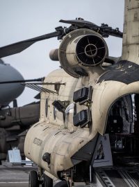 vrtulník CH-47 Chinook