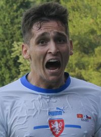 Útočník Mojmír Chytil slaví svůj gól do sítě Černé Hory v dresu reprezentace