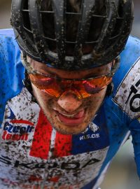 Český reprezentant Jan Zatloukal během závodu mistrovství světa v cyklokrosu