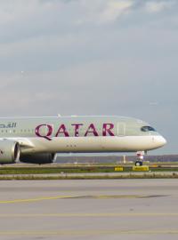 Letadlo Qatar Airways letělo z Prahy do Bejrútu s atrapou bomby.