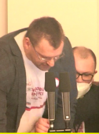 Poslanec Lubomír Volný (nez.) vyprovokoval ve sněmovně během interpelací krátkou roztržku